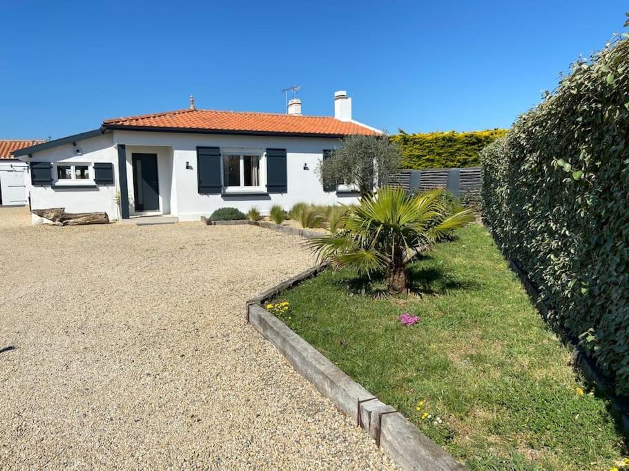 Villa Avec Jacuzzi Proche De La Mer Et Du Centre Barbatre ภายนอก รูปภาพ
